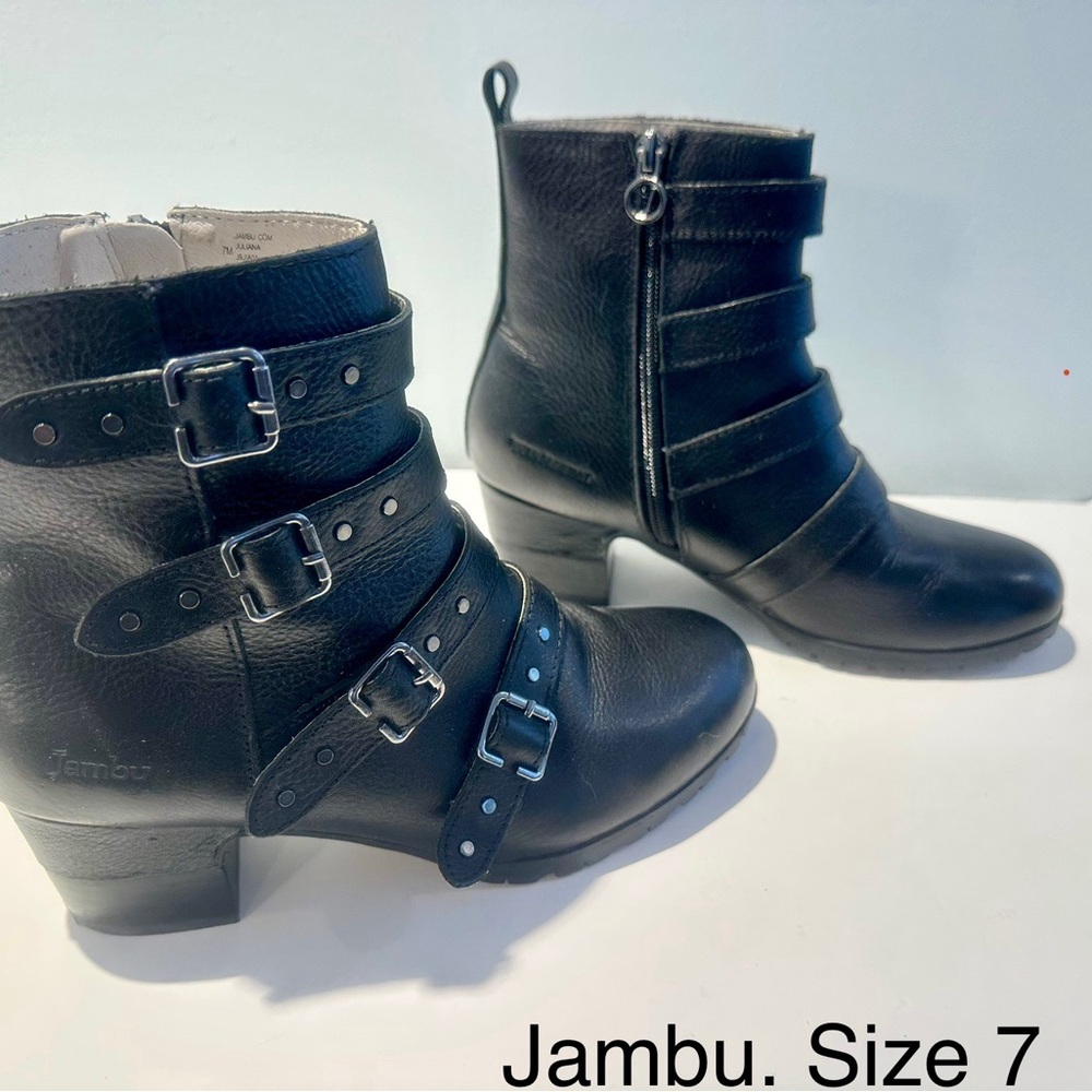 Jambu Black Buckle Strap Combat Leather Ankle Boots size 7